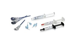 RelyX Veneer Cement Trial Kit, 3g Syringe, Cement in Shade Translucent, 2g Syringe Try-In Paste in Shade Translucent, Scotchbond Universal Adhesive, 3